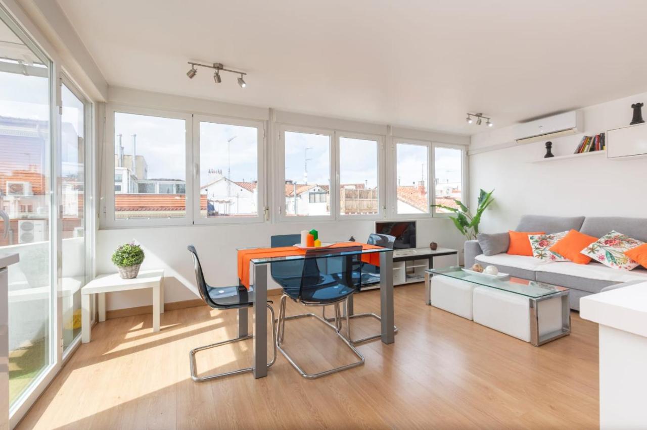 מדריד Apartamento Atico Las Letras - Alojamiento De Temporada מראה חיצוני תמונה